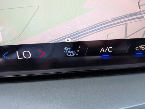 New 2026 Chevrolet Traverse LT image 26