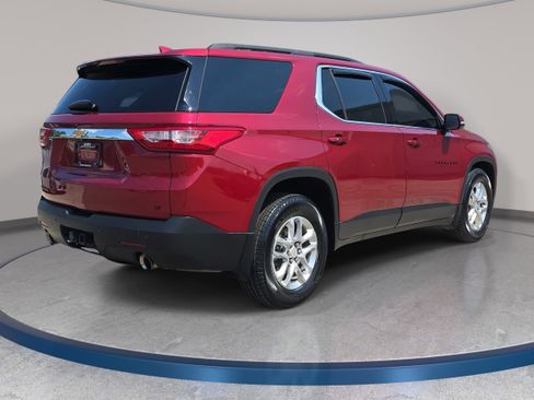 Used 2020 Chevrolet Traverse LT w/ LPO, Floor Liner Package AWD/4WD image 6