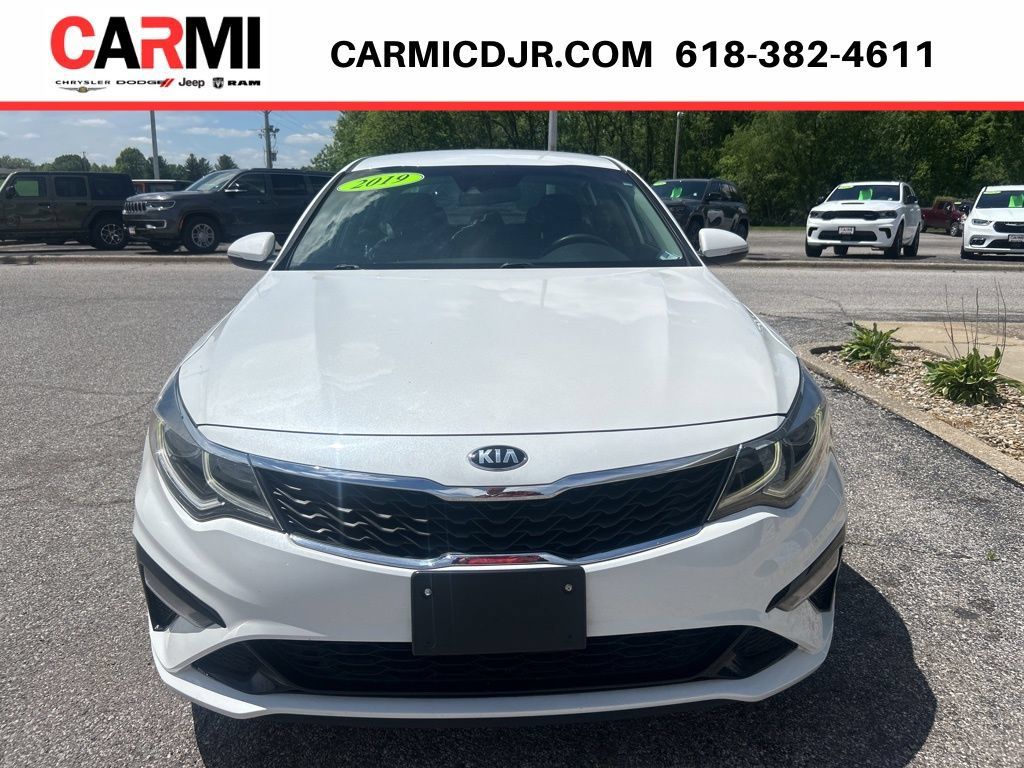 Used 2019 Kia Optima LX FWD image 2
