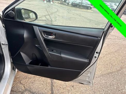 Used 2019 Toyota Corolla SE FWD image 22