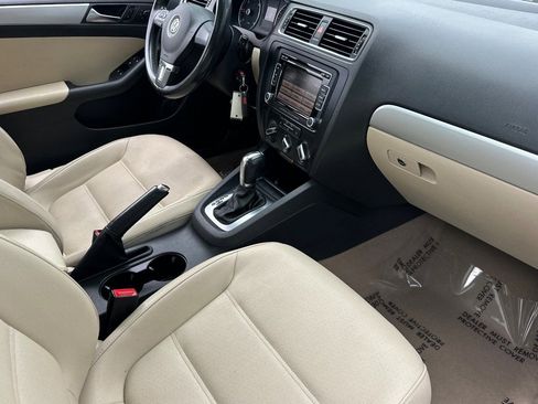 Used 2012 Volkswagen Jetta TDI image 30