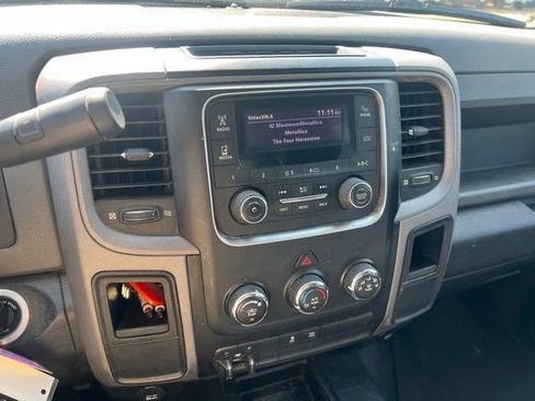 Used 2017 RAM 2500 Tradesman w/ Chrome Appearance Group AWD/4WD image 12
