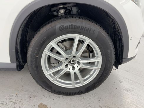 Certified 2025 Mercedes-Benz GLC 300 image 12