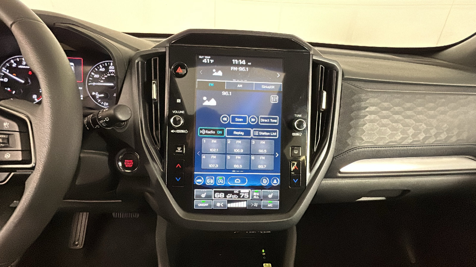 Used 2025 Subaru Forester Premium AWD/4WD image 27