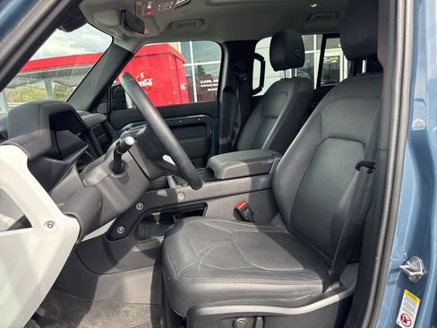 Used 2024 Land Rover Defender 110 S AWD/4WD image 9