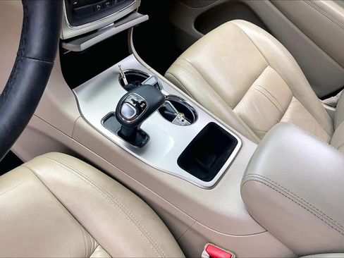 Used 2015 Jeep Grand Cherokee Limited w/ Mopar Chrome Edition Group RWD image 16