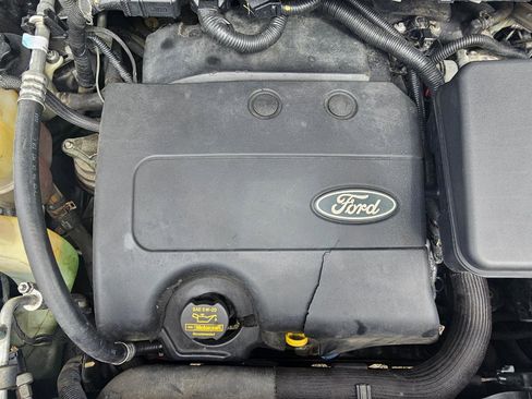 Used 2013 Ford Edge SE FWD image 28
