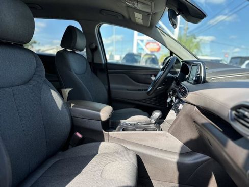 Used 2019 Hyundai Santa Fe SE image 24