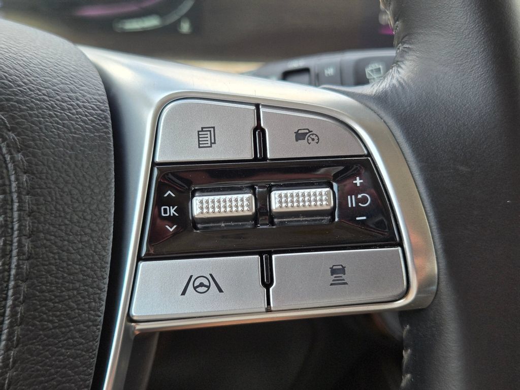 Certified 2023 Kia Telluride EX w/ EX Captain's Chair Package FWD image 25