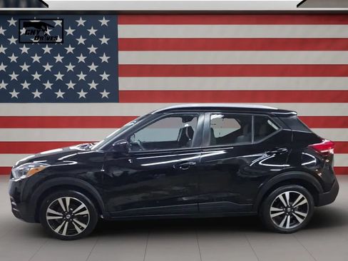 Used 2020 Nissan Kicks SV FWD image 8