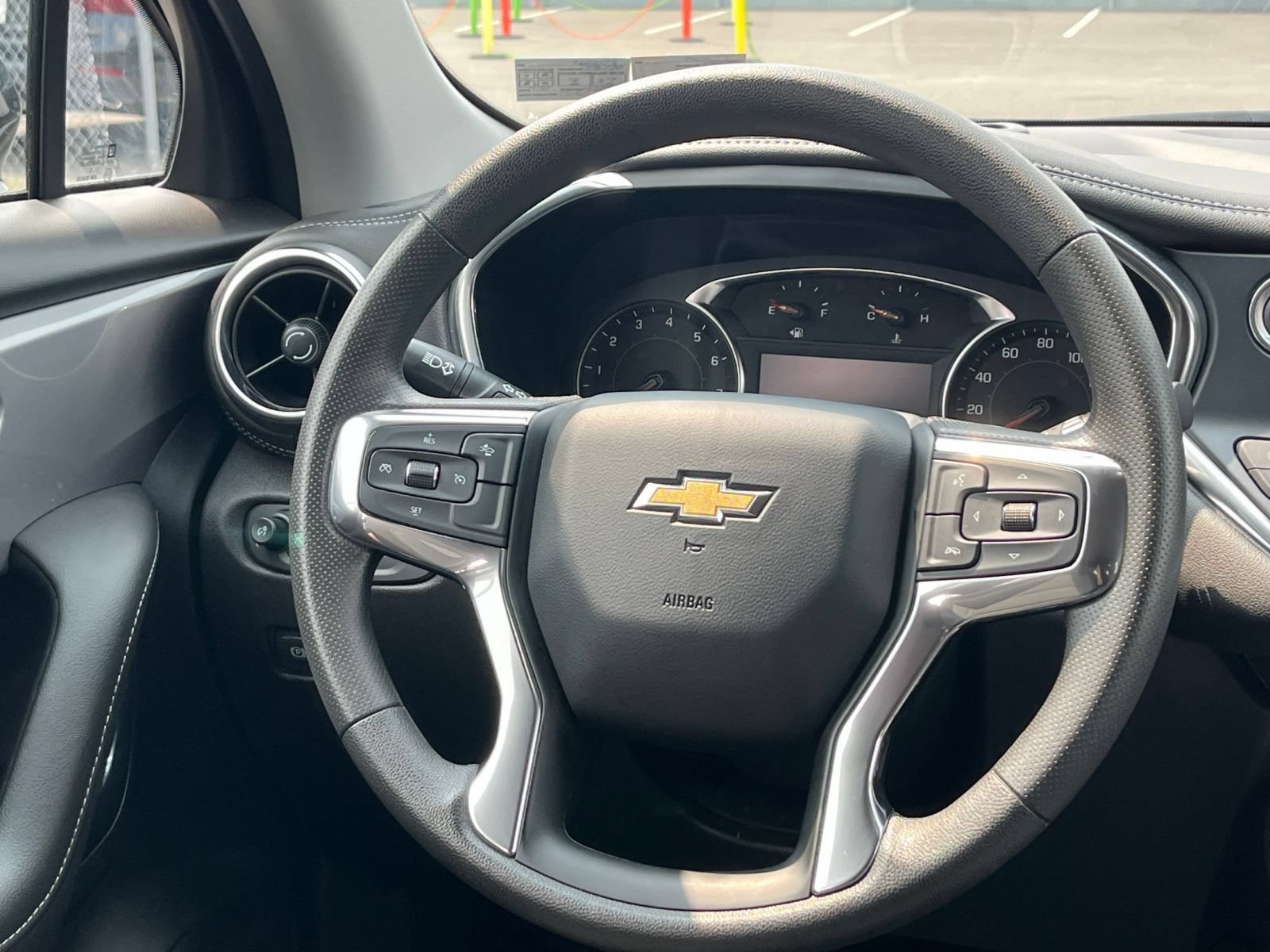Used 2025 Chevrolet Blazer LT FWD image 28