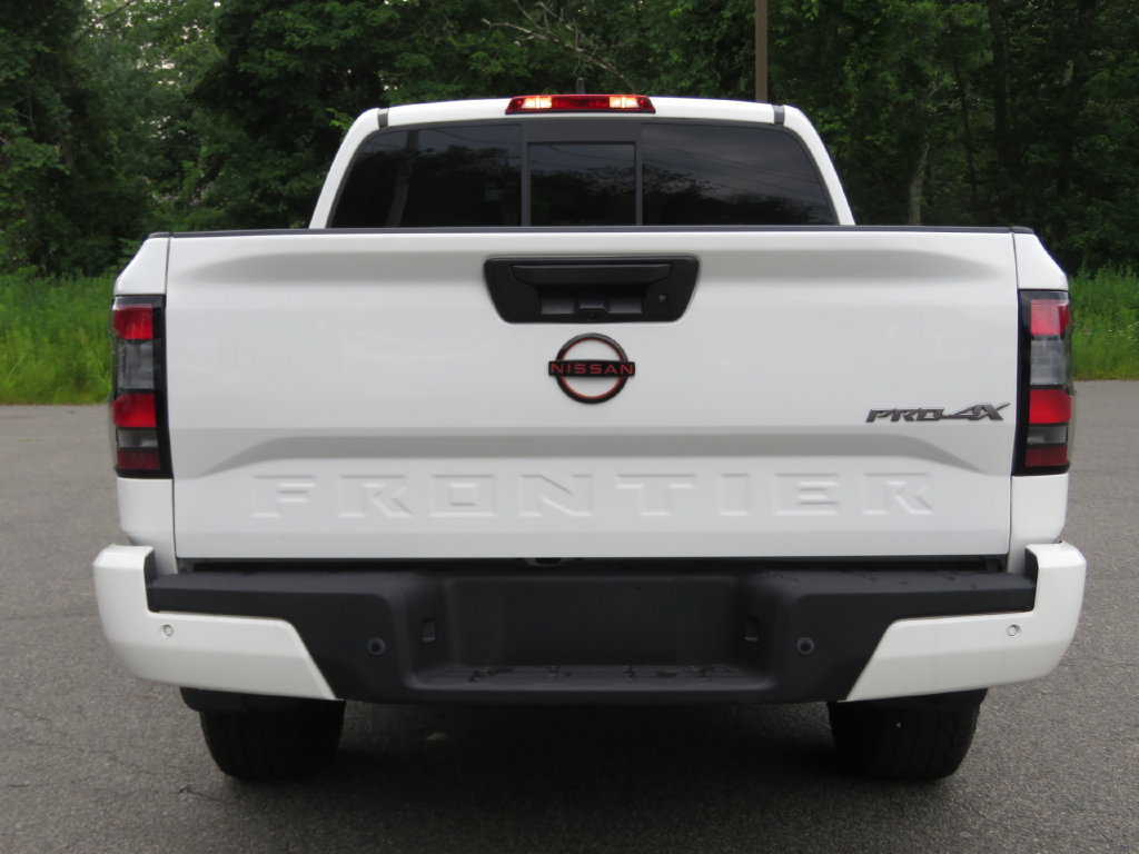 Used 2022 Nissan Frontier PRO-4X w/ Technology Package AWD/4WD image 6
