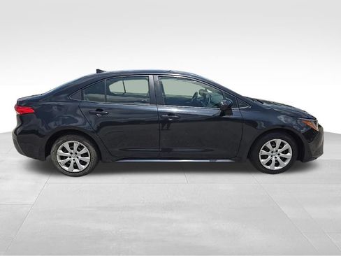 Used 2020 Toyota Corolla LE FWD image 15