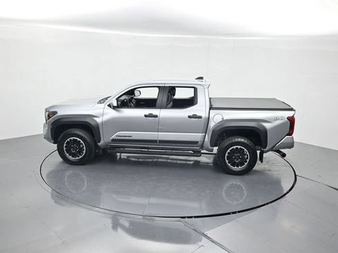 Used 2024 Toyota Tacoma TRD Off-Road AWD/4WD image 41