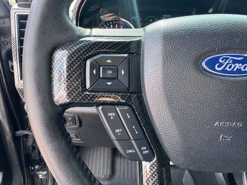 Used 2019 Ford F150 Lariat w/ Equipment Group 502A Luxury AWD/4WD image 16