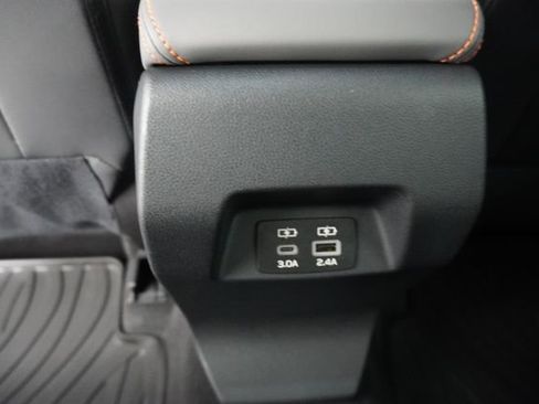 Certified 2025 Subaru Crosstrek 2.5i Limited w/ Crosstrek Mirror Package image 33