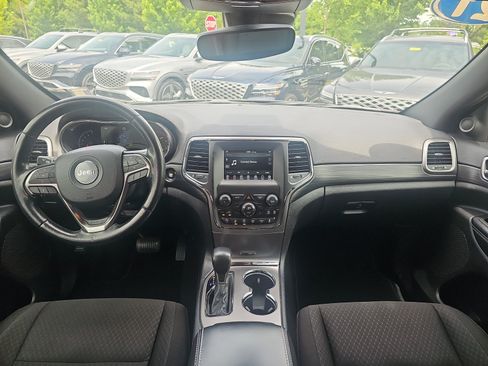 Used 2021 Jeep Grand Cherokee Freedom Edition RWD image 27