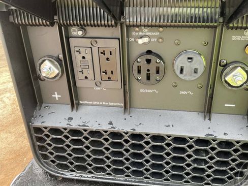 Used 2024 RAM 5500 Tradesman w/ Chrome Appearance Group image 31