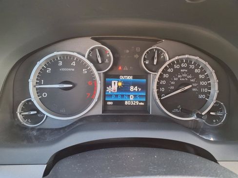 Used 2014 Toyota Tundra SR5 w/ SR5 Upgrade Package RWD image 13