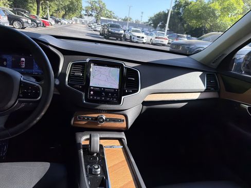Certified 2023 Volvo XC90 B6 Plus w/ Protection Package AWD/4WD image 31
