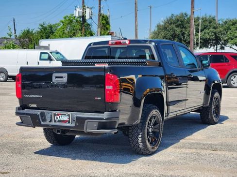 Used 2022 Chevrolet Colorado Z71 w/ Z71 Midnight Edition AWD/4WD image 7