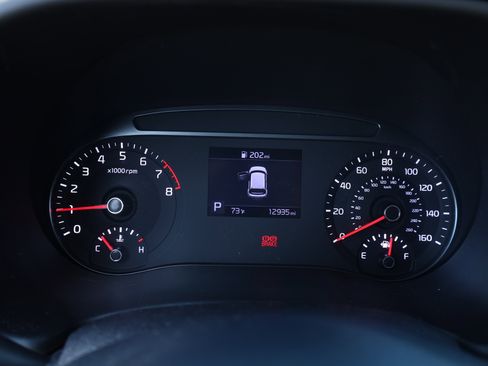 Used 2020 Kia Soul LX image 25