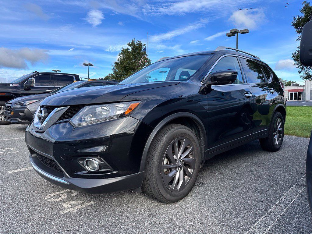 Used 2016 Nissan Rogue SL AWD/4WD image 2