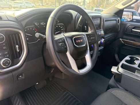 Used 2022 GMC Sierra 1500 Elevation image 25