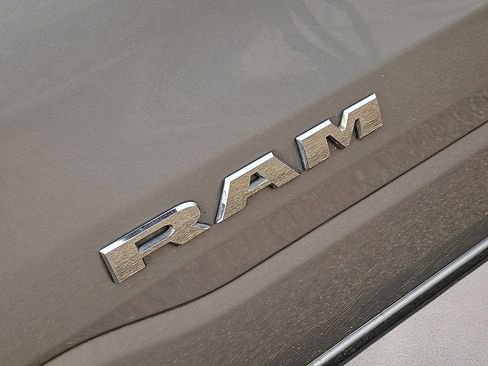 Used 2022 RAM 1500 Big Horn RWD image 11
