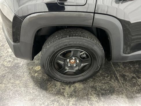 Used 2019 Jeep Renegade Sport AWD/4WD image 9