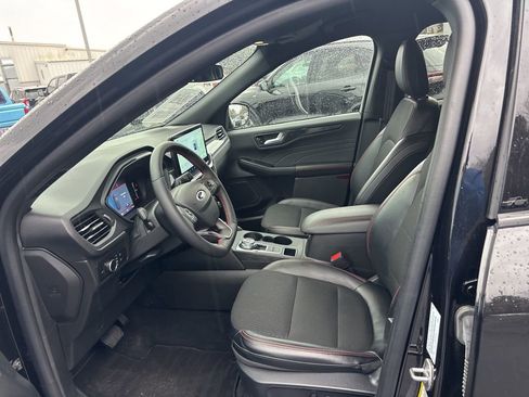 Used 2025 Ford Escape ST-Line w/ Tech Pack #1 image 18