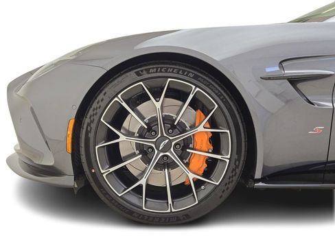 New 2026 Aston Martin V8 Vantage S RWD image 11
