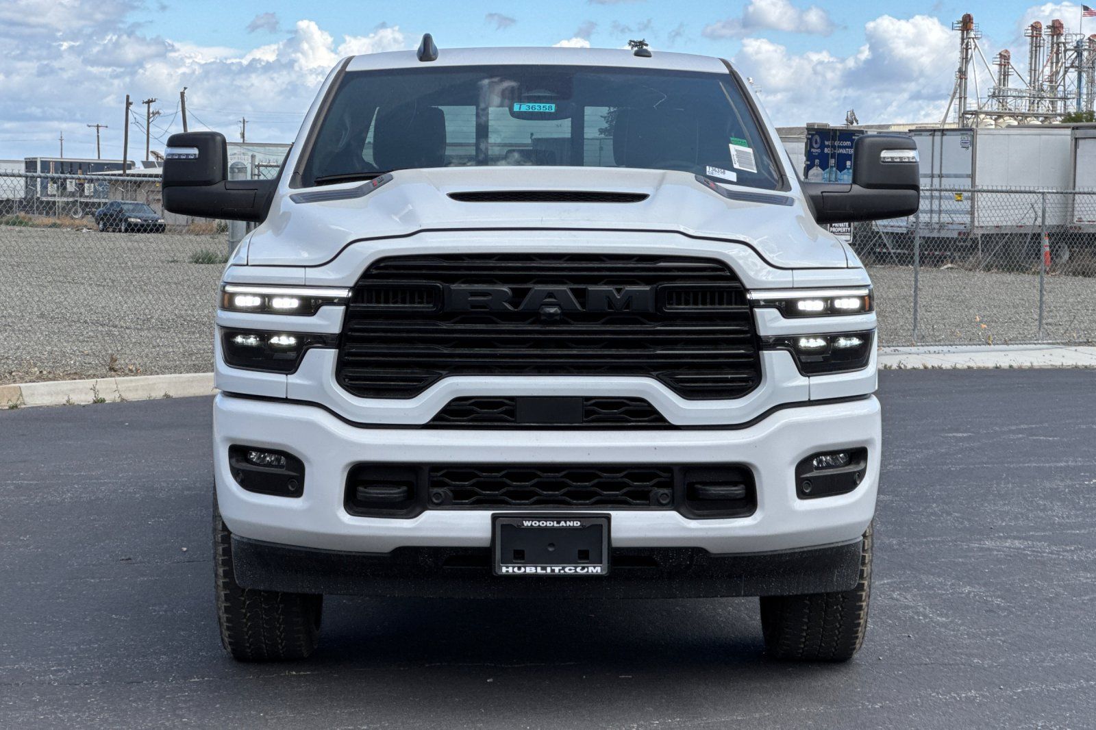 New 2026 RAM 2500 Laramie w/ Night Edition AWD/4WD image 8