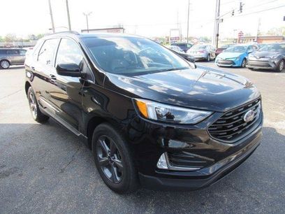 Used 2022 Ford Edge SEL w/ Sport Appearance Package