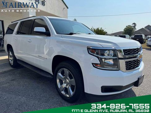 Used 2018 Chevrolet Suburban LT RWD image 4