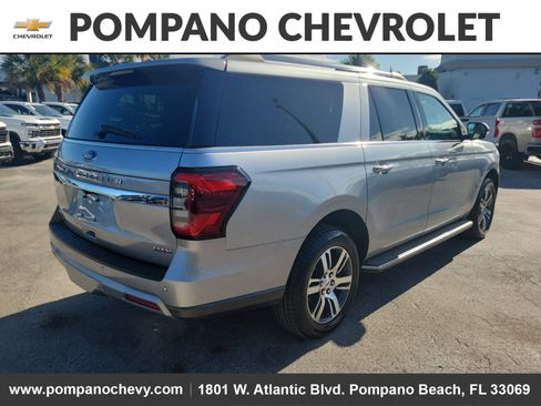 Used 2023 Ford Expedition Max Limited image 5