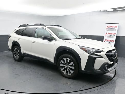 Used 2023 Subaru Outback Limited image 2