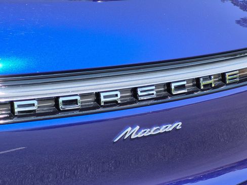 Certified 2026 Porsche Macan AWD/4WD image 29