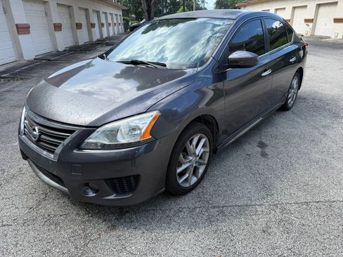 Used 2014 Nissan Sentra SR FWD image 1