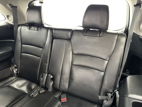 Used 2019 Honda Pilot Touring image 40