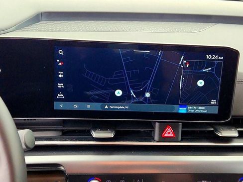 Used 2026 Kia Carnival FWD image 18