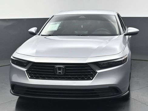 Used 2025 Honda Accord LX image 7