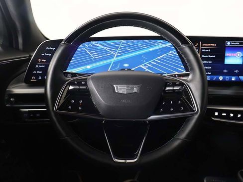 Used 2025 Cadillac Lyriq Sport AWD/4WD image 43