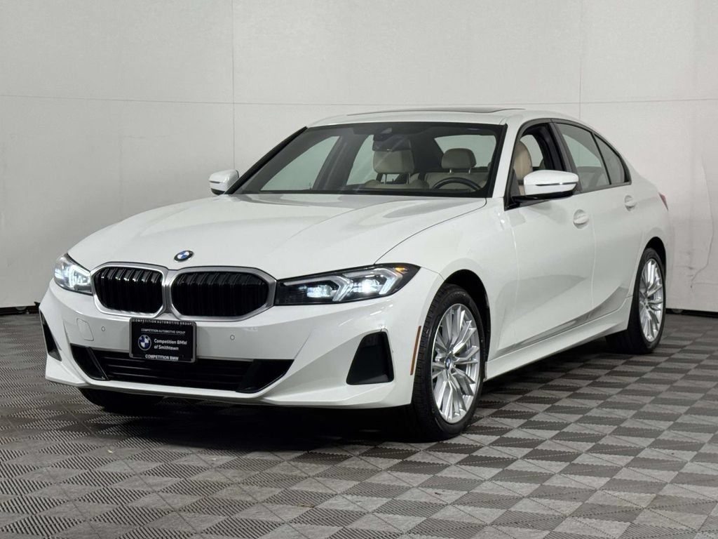 Used 2023 BMW 330i xDrive Sedan w/ Driving Assistance Package AWD/4WD image 7