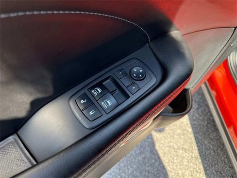 Used 2018 Dodge Challenger T/A image 9