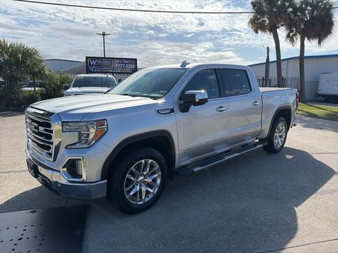 Used 2020 GMC Sierra 1500 SLT image 1