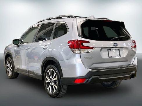Used 2023 Subaru Forester Limited AWD/4WD image 12