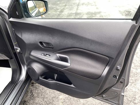 Used 2024 Nissan Kicks S image 32