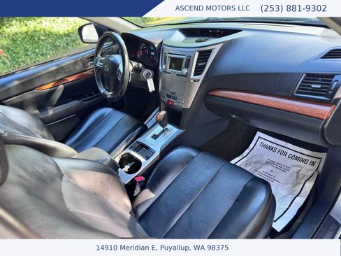Used 2013 Subaru Outback 2.5i Limited w/ Moonroof Pkg AWD/4WD image 11
