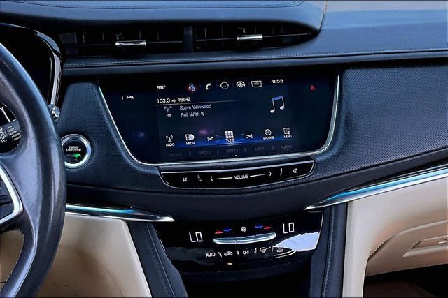 Used 2017 Cadillac XT5 FWD w/ LPO, Wheel Lock Package image 9